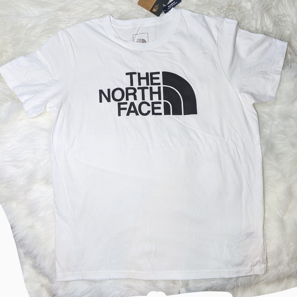 NWT The North Face T Shirt Womens L
